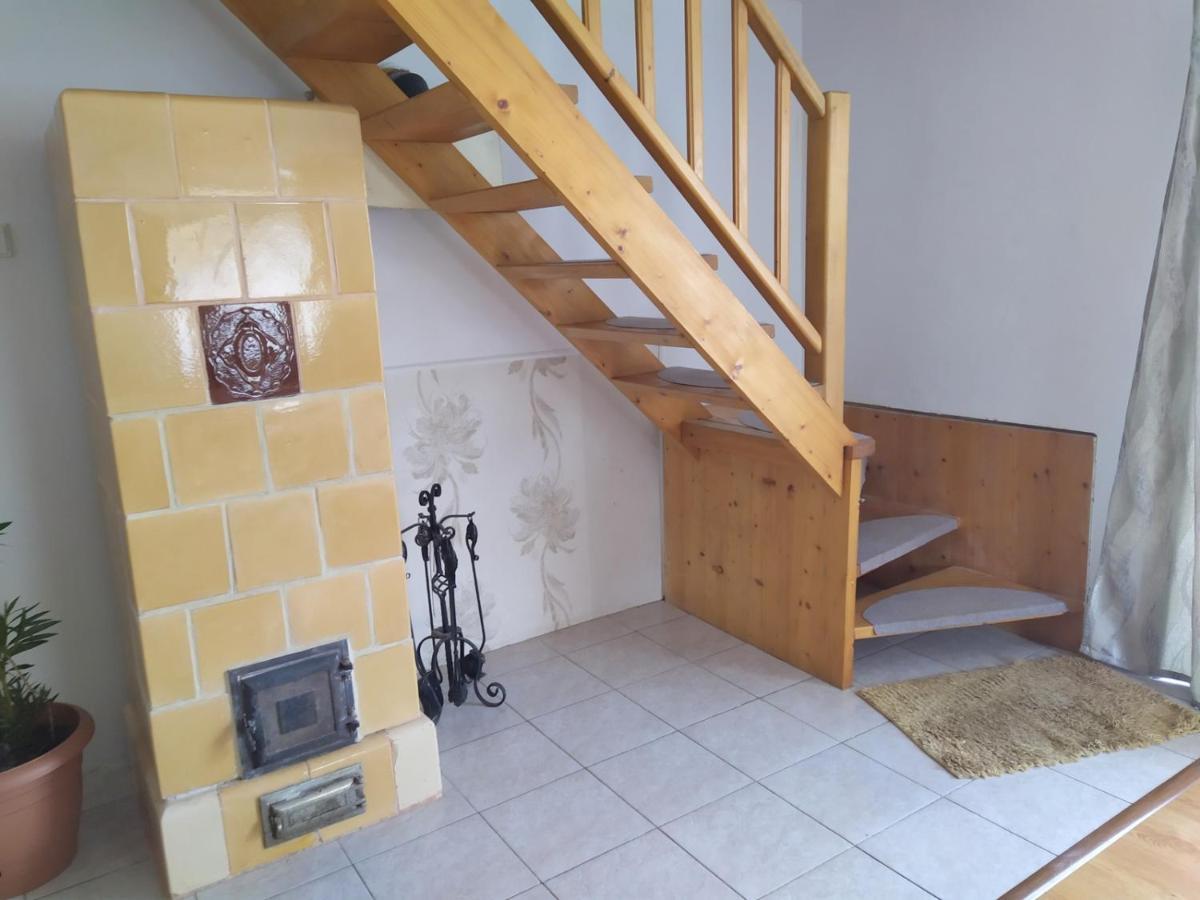 Ubytovanie pod Červeným kameňom Malé Karpaty Pila  Exterior foto
